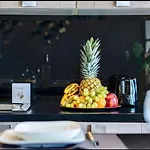 Magnificent 3 Rooms-sea View-terrace-pool *